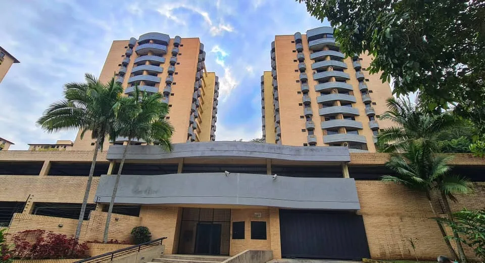 Apartamento en Alquiler en Res Mirador Country — 2 hab 72m² — USD 500