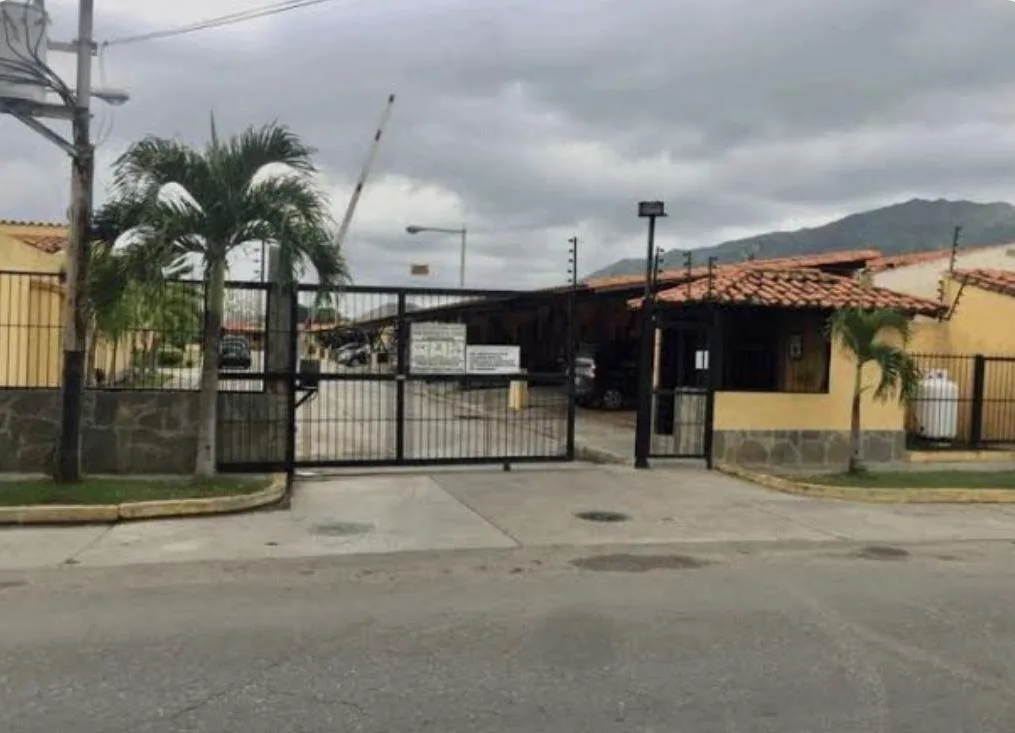 Casa en Venta en Conjunto Residencial Aguasay – San Diego — 3 hab 144m² — USD 75,000