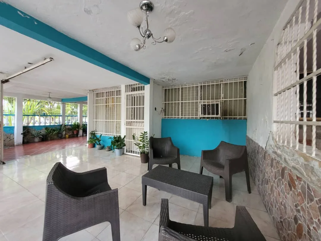 Casa en Venta en Urb.Paraparal / Los Molinos — 3 hab 101m² — USD 40,000