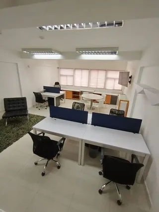 Oficina en C.C. Lalín (Av. Andrés Eloy Blanco)