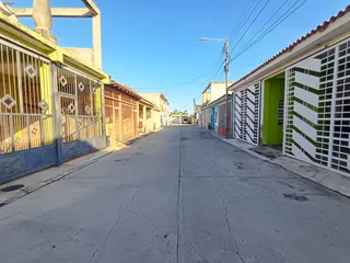 Casa en Residencias Nohemi, Paraparal