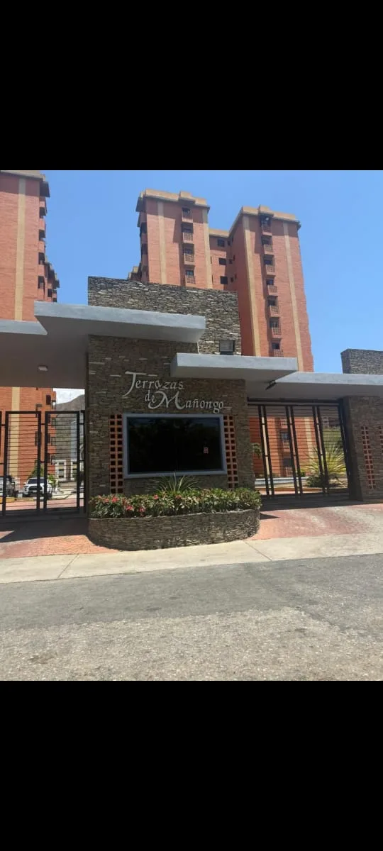 Apartamento en Venta en Terrazas de Mañongo — 3 hab 83m² — USD 68,000