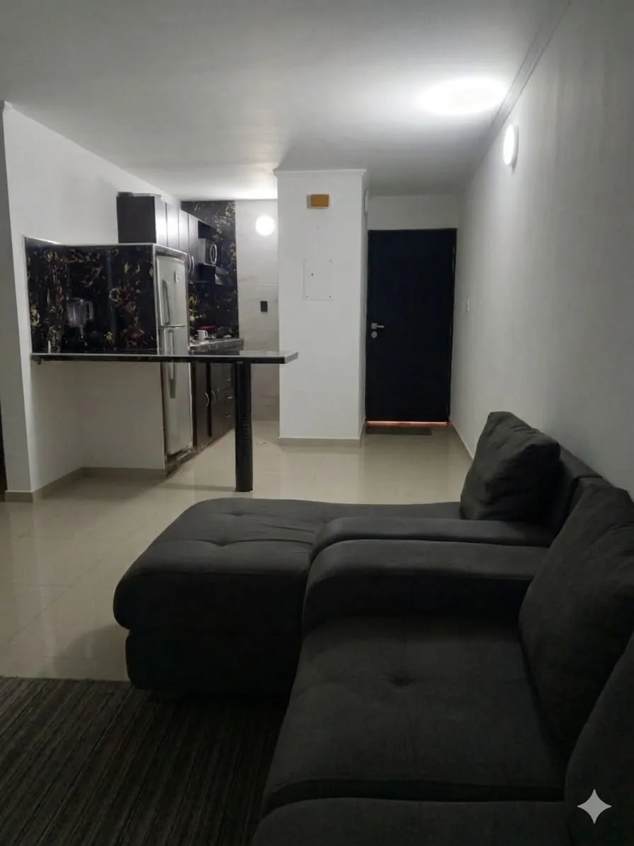 Apartamento en Venta en Conj. Los Laureles — 2 hab 60m² — USD 37,800