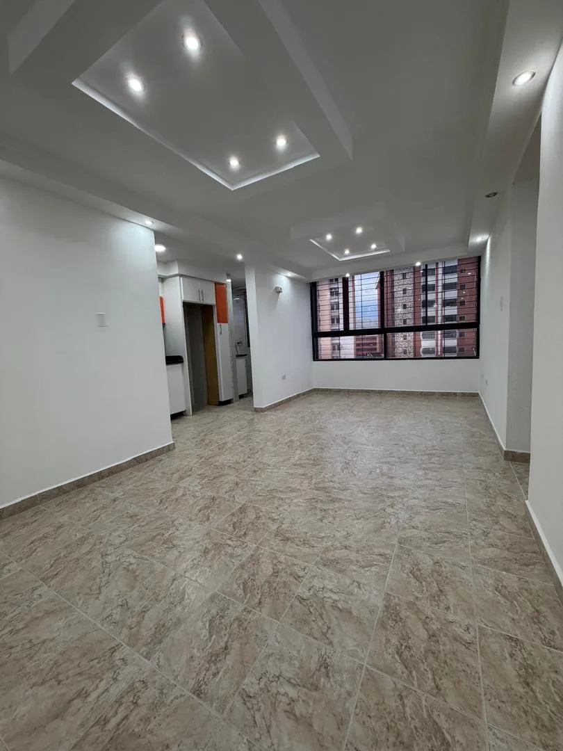 Apartamento en Venta en Conjunto Residencial Bosque Alto, Maracay — 3 hab 75m² — USD 65,000