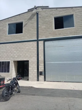Galpón en Centro Industrial Comercial Monte Real, San Diego