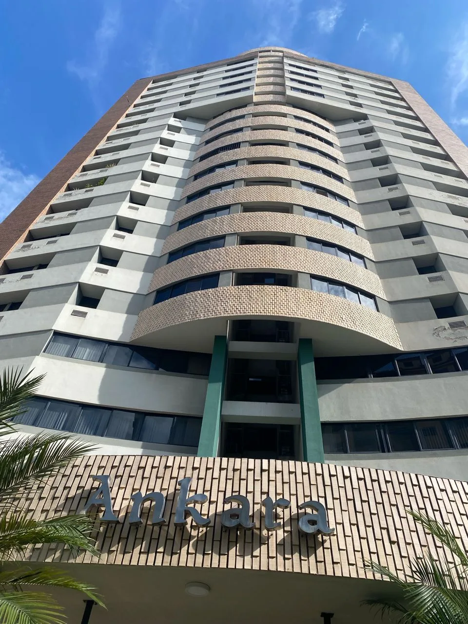 Apartamento en Venta en Valles de Camoruco, Res: Ankara — 3 hab 94m² — USD 82,000