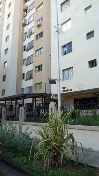 Apartamento en Prebo, detrás del Shopping Center, Res. Benidor