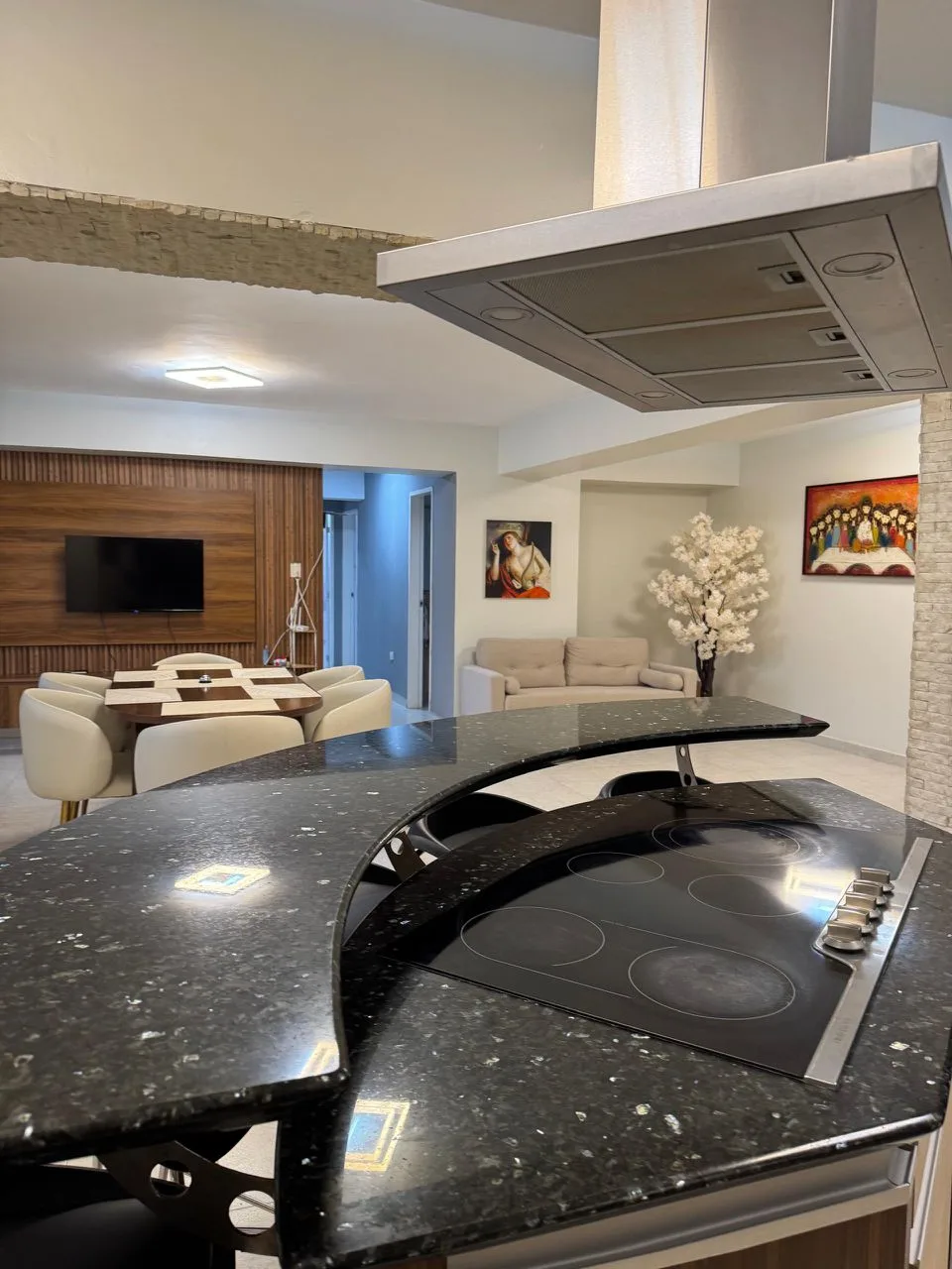 Apartamento en Venta en Valencia — 4 hab 180m² — USD 200,000
