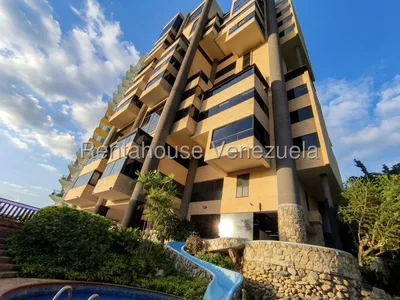 Apartamento en Las Chimeneas Valencia — USD 170.000