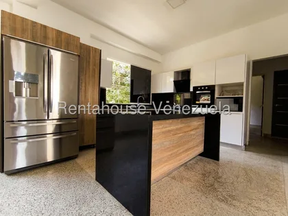 Apartamento en Guaparo Valencia — USD 115.000