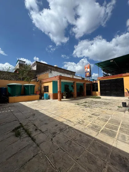 Casa en La Cedeño, calle Anzoategui — USD 140.000