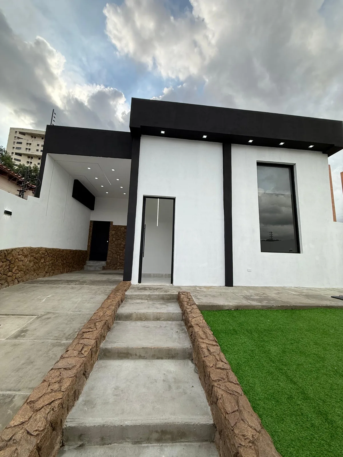 Casa en Venta en El Parral — 4 hab 401m² — USD 292.000