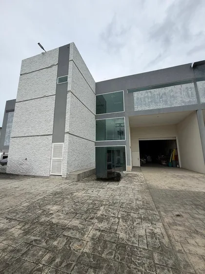 Galpón en zona industrial monteserino san diego carabobo venezuela — USD 399
